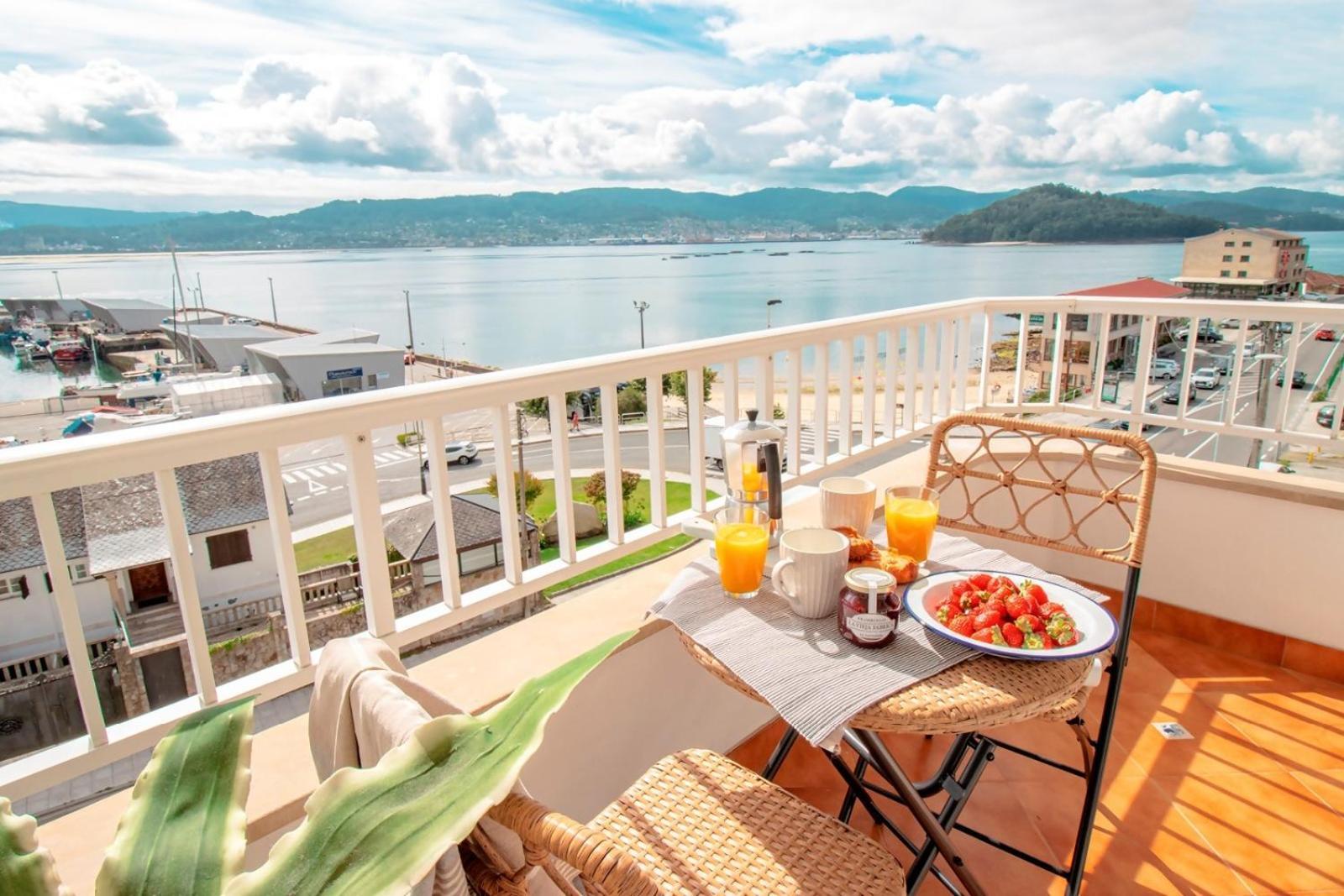 Bleumaison-Combarro Port Con Vistas Al Mar Ngoại thất bức ảnh